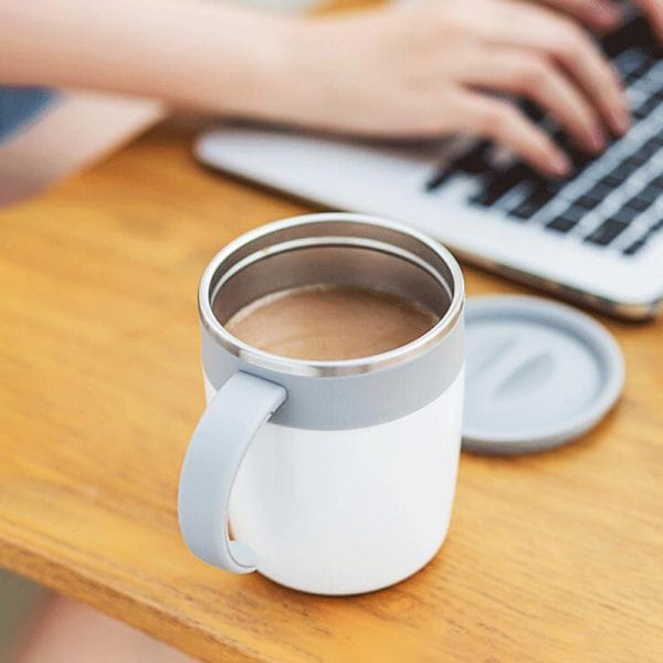 Automatic self string Mug