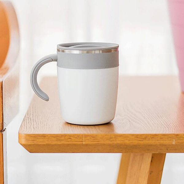 Automatic self string Mug